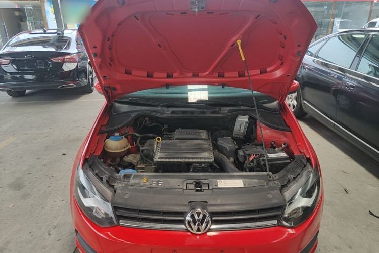Used Volkswagen Polo 2016 1.4L Automatic Trendy Model Engine Bay