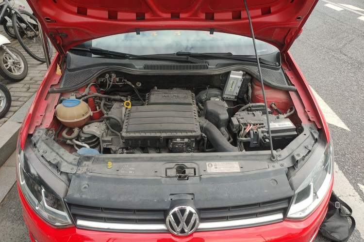 Used Volkswagen Polo 2016 1.6L Automatic Comfort Model Engine Bay