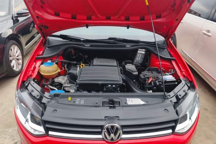 Used Volkswagen Polo 2016 1.6L Automatic Comfort Model Engine Bay
