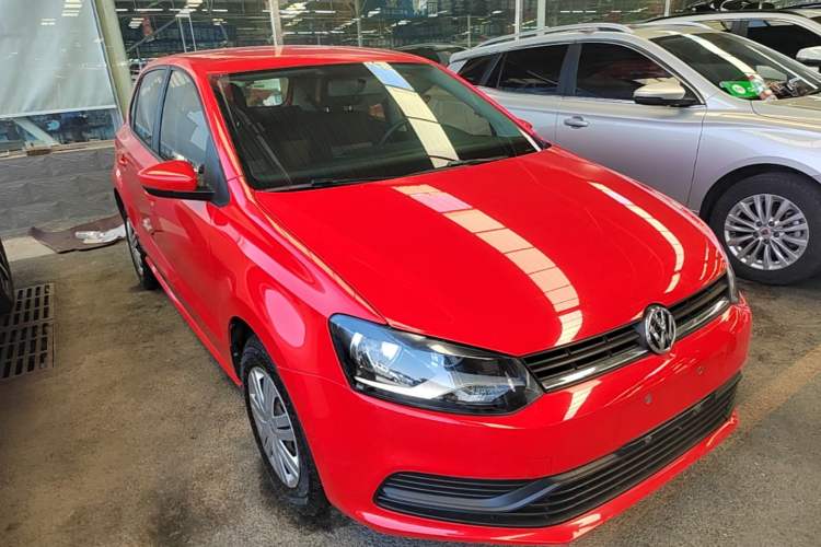 Used Volkswagen Polo 2016 1.4L Manual Fashion Model Exterior 1