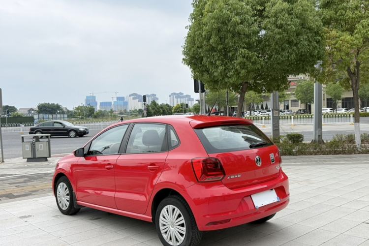 Used Volkswagen Polo 2016 1.6L Automatic Comfort Model Exterior 1