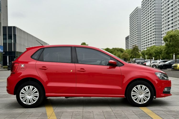 Used Volkswagen Polo 2016 1.6L Automatic Comfort Model Exterior 10