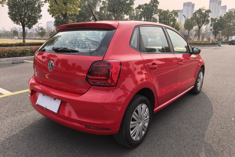 Used Volkswagen Polo 2016 1.6L Automatic Comfort Model Exterior 2