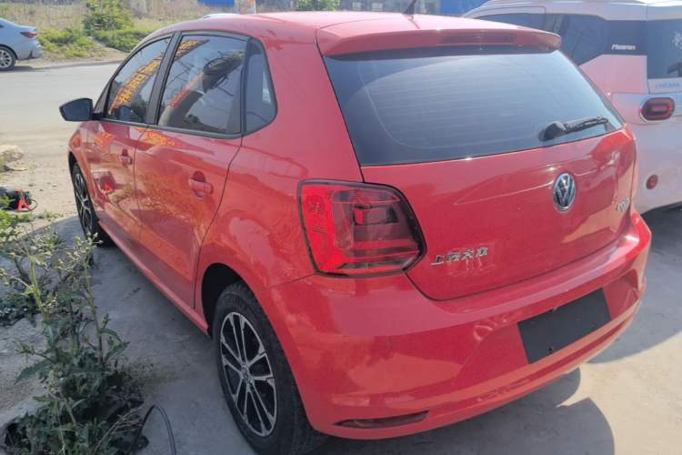 Used Volkswagen Polo 2016 1.6L Automatic Comfort Model Exterior 2