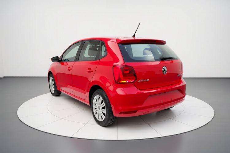 Used Volkswagen Polo 2016 1.6L Automatic Comfort Model Exterior 2