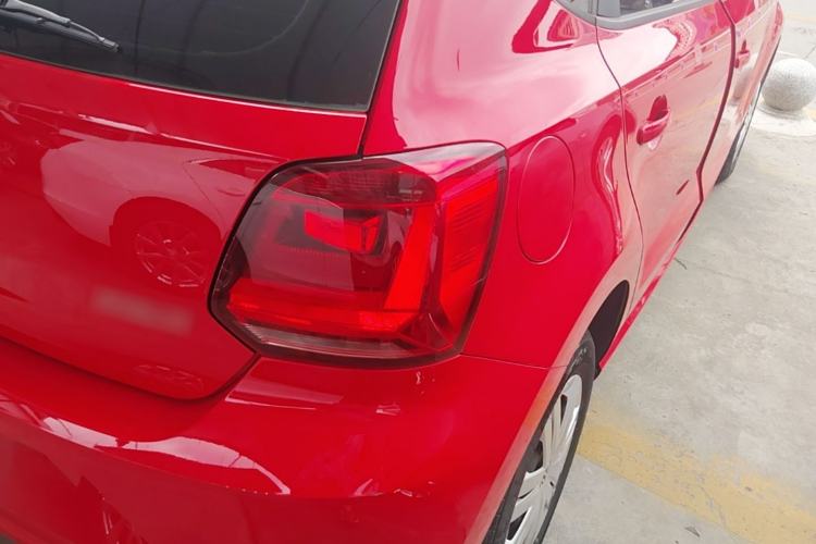 Used Volkswagen Polo 2016 1.4L Manual Fashion Model Exterior 3