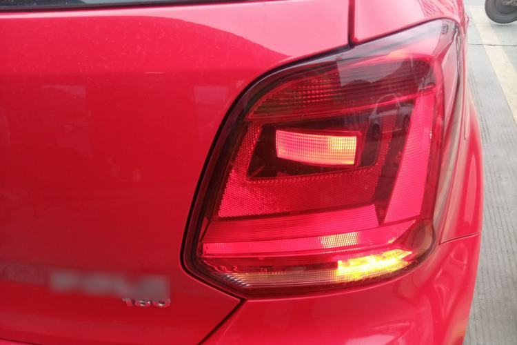 Used Volkswagen Polo 2016 1.6L Automatic Comfort Model Exterior 3