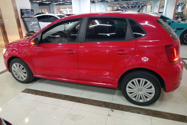 Used Volkswagen Polo 2016 1.6L Automatic Comfort Model Exterior 3