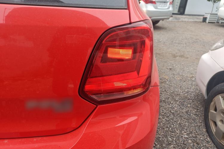 Used Volkswagen Polo 2016 1.6L Automatic Comfort Model Exterior 3