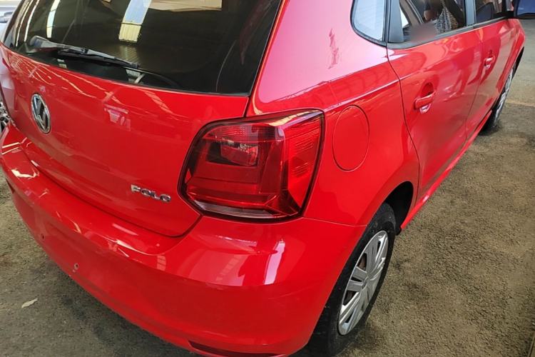 Used Volkswagen Polo 2016 1.4L Manual Fashion Model Exterior 3