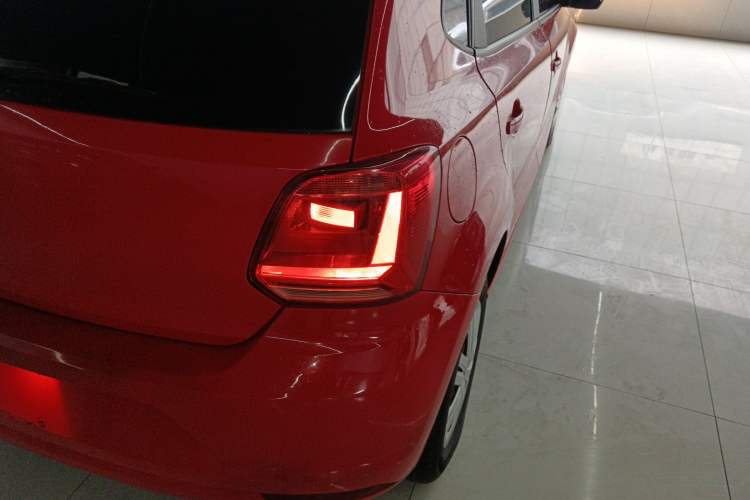 Used Volkswagen Polo 2016 1.4L Automatic Trendy Model Exterior 3