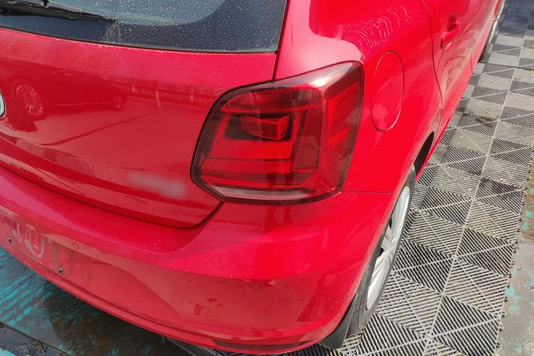 Used Volkswagen Polo 2016 1.6L Automatic Comfort Model Exterior 3