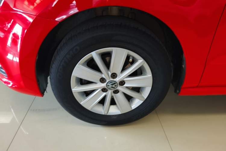 Used Volkswagen Polo 2016 1.4L Automatic Trendy Model Exterior 4