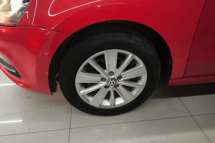 Used Volkswagen Polo 2016 1.6L Automatic Comfort Model Exterior 4