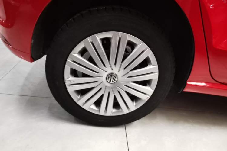 Used Volkswagen Polo 2016 1.6L Automatic Comfort Model Exterior 5