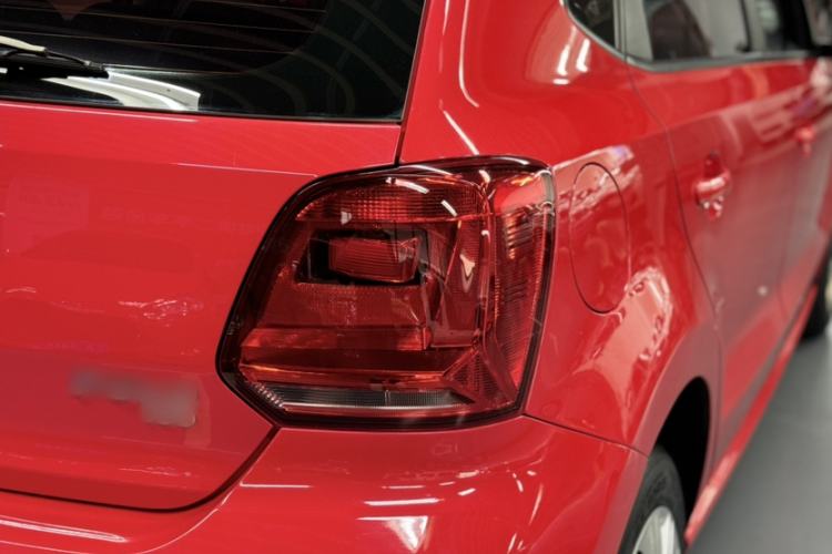 Used Volkswagen Polo 2016 1.6L Automatic Comfort Model Exterior 5