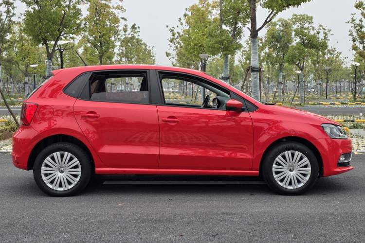 Used Volkswagen Polo 2016 1.6L Automatic Comfort Model Exterior 7