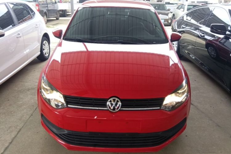 Used Volkswagen Polo 2016 1.4L Manual Fashion Model Front