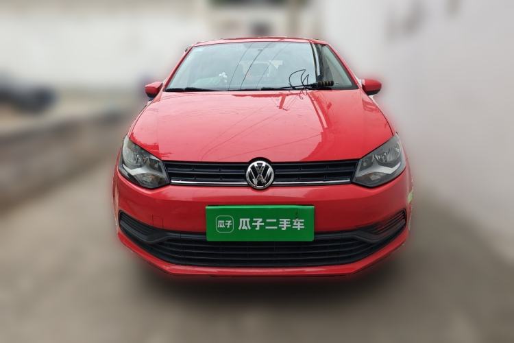 Used Volkswagen Polo 2016 1.4L Manual Fashion Model Front
