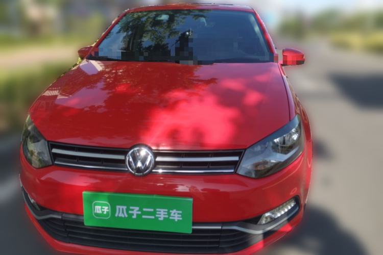 Used Volkswagen Polo 2016 1.4L Manual Fashion Model Front