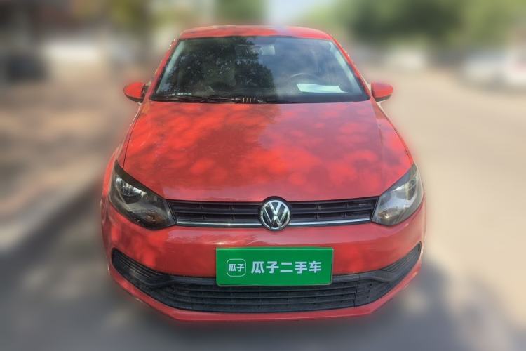 Used Volkswagen Polo 2016 1.4L Manual Fashion Model Front