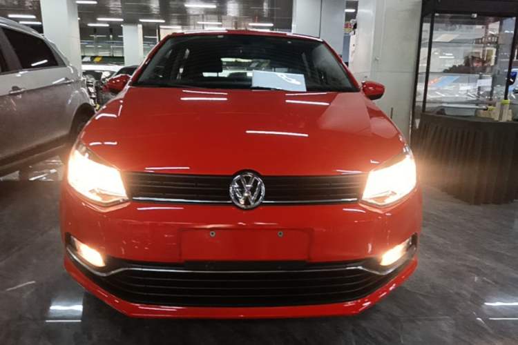 Used Volkswagen Polo 2016 1.6L Automatic Comfort Model Front