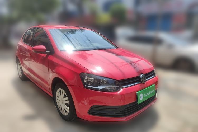 Used Volkswagen Polo 2016 1.4L Automatic Trendy Model Front Right 45 Deg