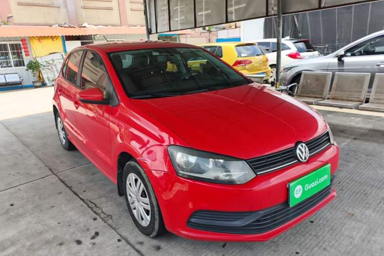 Used Volkswagen Polo 2016 1.4L Automatic Trendy Model Front Right 45 Deg