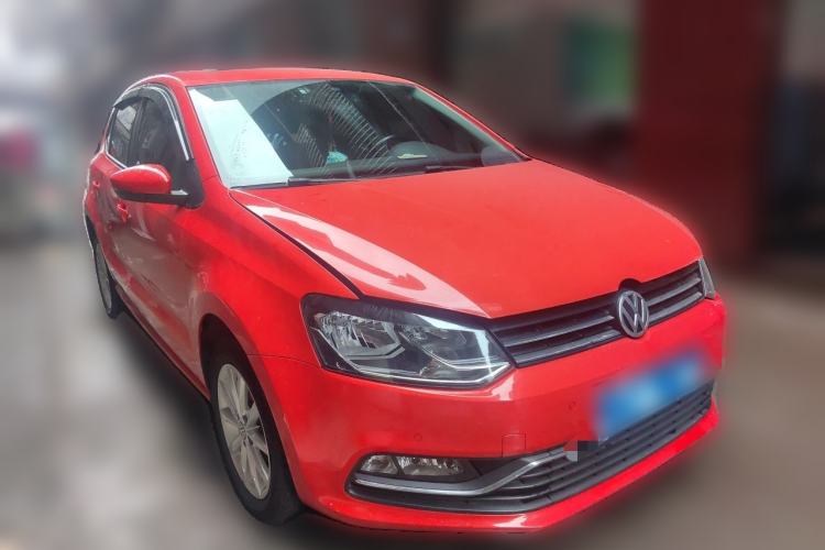 Used Volkswagen Polo 2016 1.6L Automatic Luxury Model Front Right 45 Deg