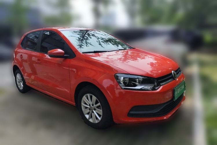 Used Volkswagen Polo 2016 1.4L Automatic Trendy Model Front Right 45 Deg
