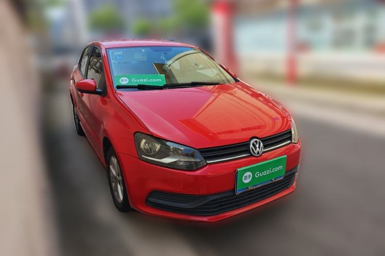Used Volkswagen Polo 2016 1.4L Manual Fashion Model Front Right 45 Deg
