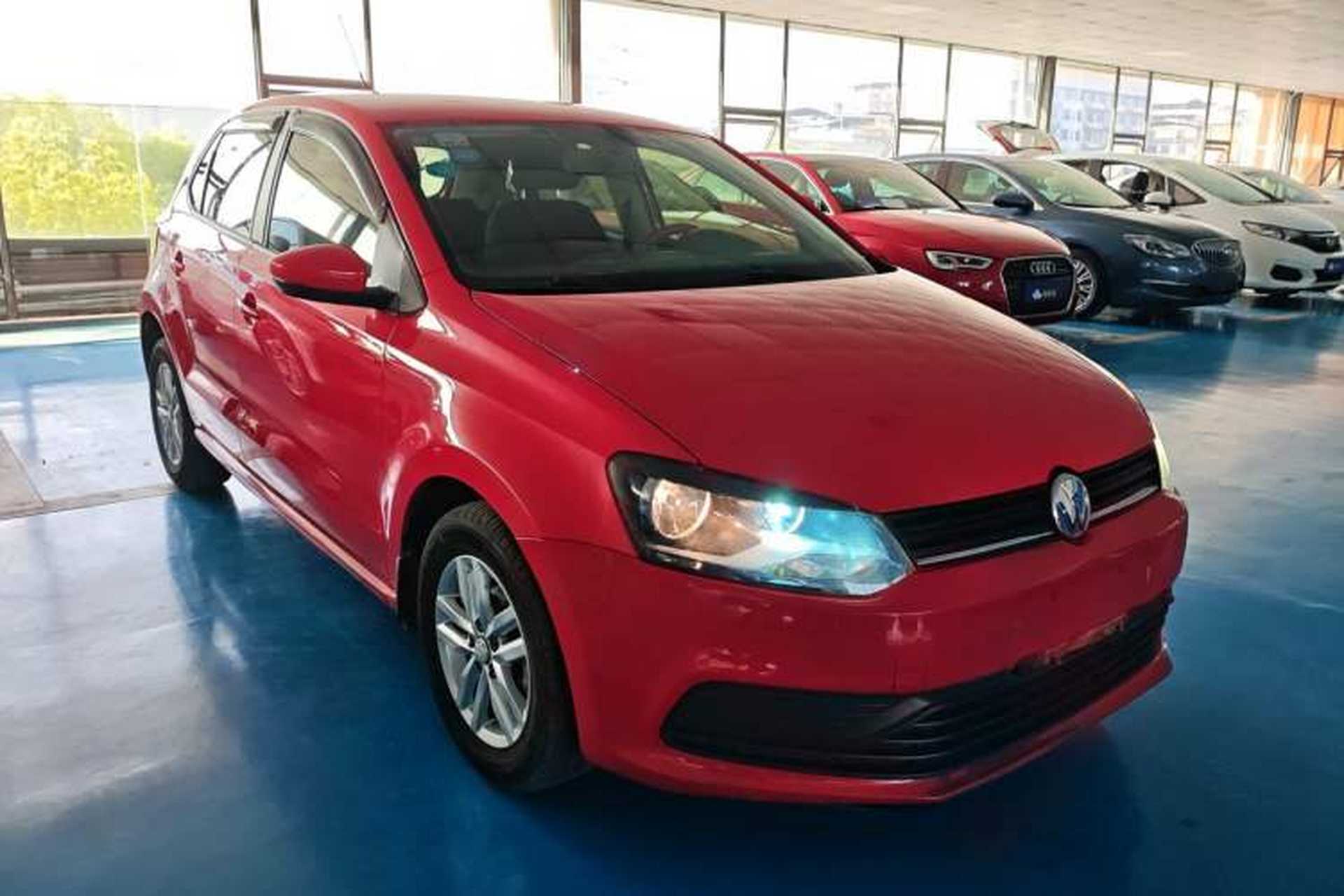 Used Volkswagen Polo 2016 1.4L Automatic Trendy Model Front Right 45 Deg
