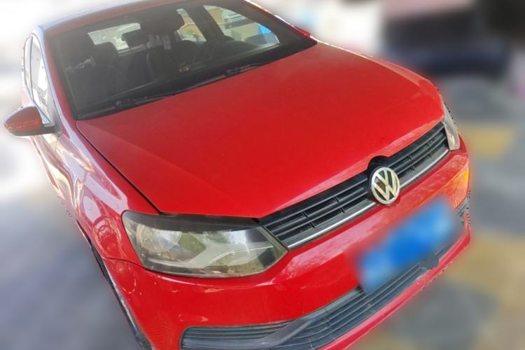 Used Volkswagen Polo 2016 1.4L Automatic Trendy Model Front Right 45 Deg