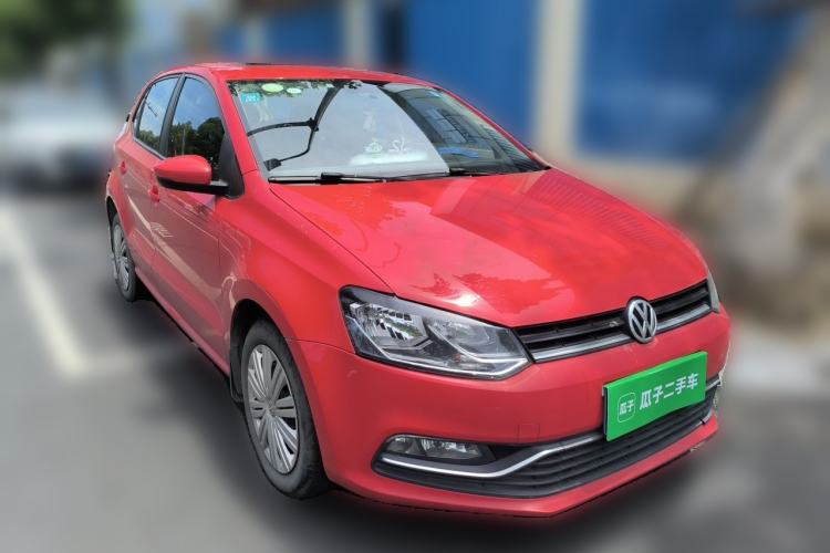 Used Volkswagen Polo 2016 1.6L Automatic Comfort Model Front Right 45 Deg