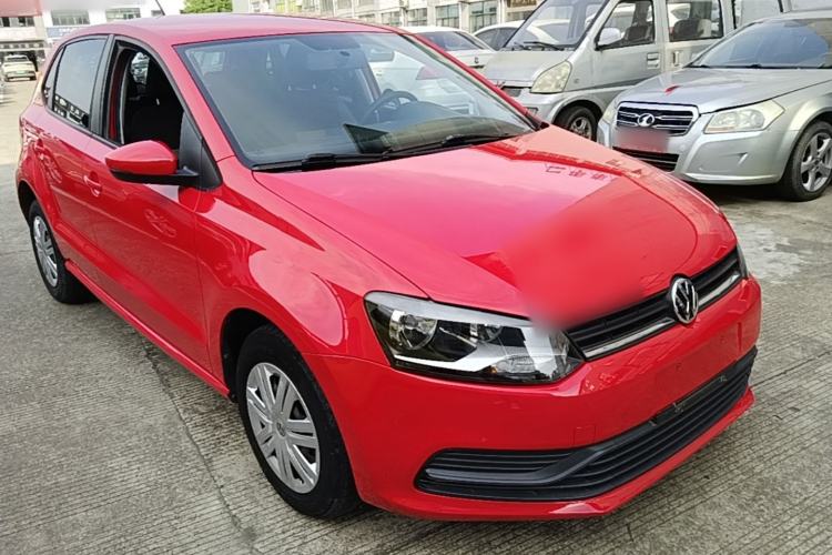 Used Volkswagen Polo 2016 1.4L Automatic Trendy Model Front Right 45 Deg