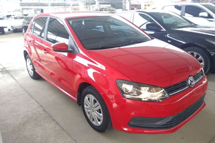 Used Volkswagen Polo 2016 1.4L Manual Fashion Model Front Right 45 Deg