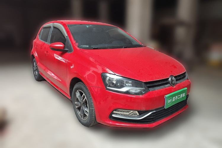 Used Volkswagen Polo 2016 1.4L Manual Fashion Model Front Right 45 Deg