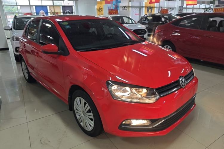 Used Volkswagen Polo 2016 1.6L Automatic Comfort Model Front Right 45 Deg