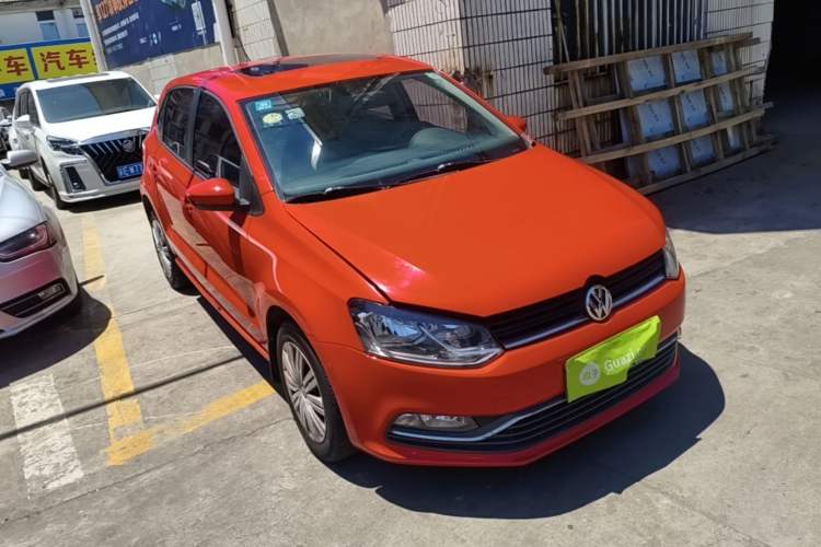 Used Volkswagen Polo 2016 1.6L Automatic Comfort Model Front Right 45 Deg