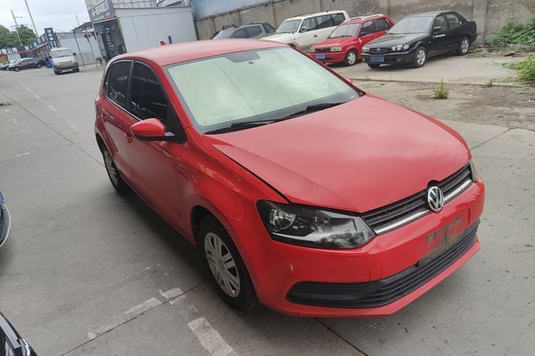 Used Volkswagen Polo 2016 1.4L Automatic Trendy Model Front Right 45 Deg