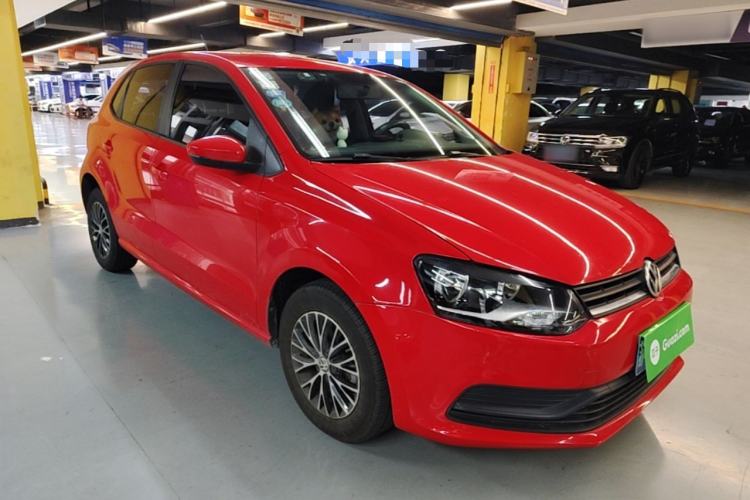 Used Volkswagen Polo 2016 1.4L Automatic Trendy Model Front Right 45 Deg