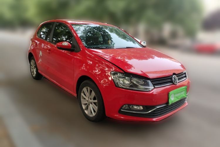 Used Volkswagen Polo 2016 1.6L Automatic Comfort Model Front Right 45 Deg