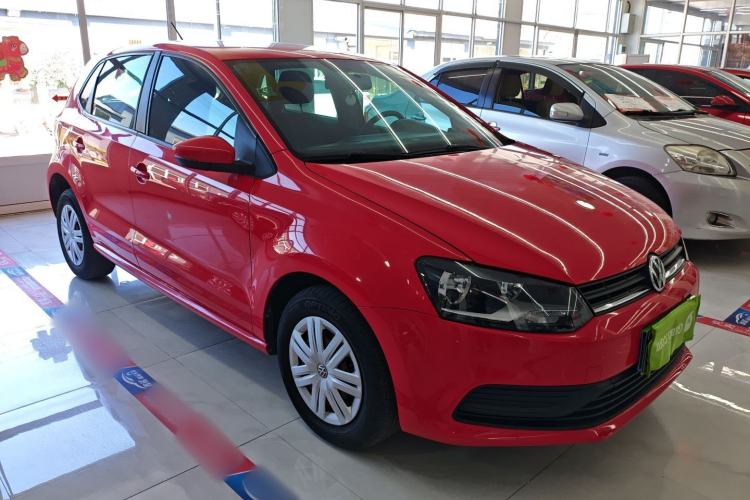 Used Volkswagen Polo 2016 1.4L Automatic Trendy Model Front Right 45 Deg