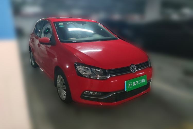 Used Volkswagen Polo 2016 1.6L Automatic Comfort Model Front Right 45 Deg