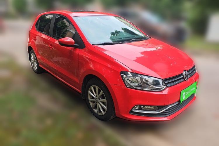 Used Volkswagen Polo 2016 1.6L Automatic Luxury Model Front Right 45 Deg