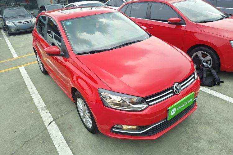 Used Volkswagen Polo 2016 1.6L Automatic Luxury Model Front Right 45 Deg
