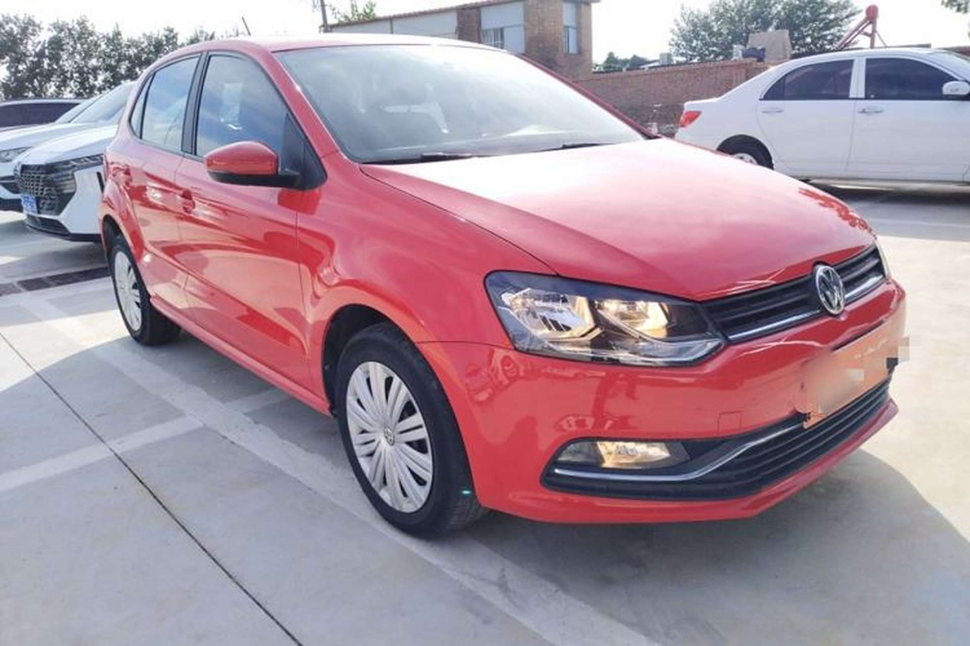 Used Volkswagen Polo 2016 1.6L Automatic Comfort Model Front Right 45 Deg