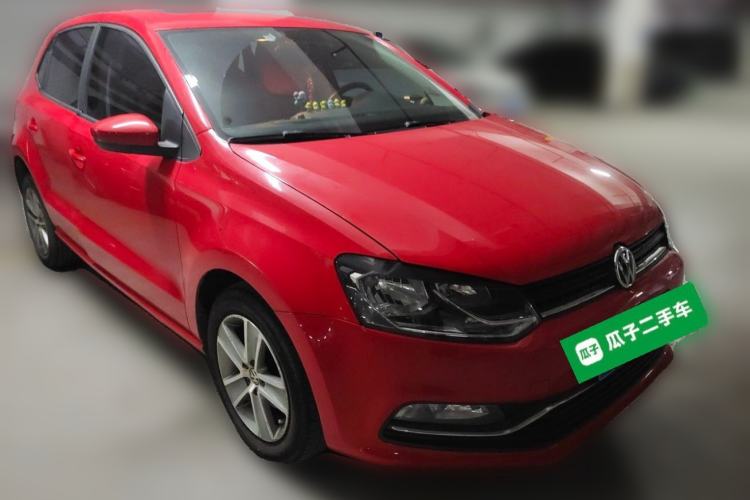 Used Volkswagen Polo 2016 1.6L Automatic Comfort Model Front Right 45 Deg