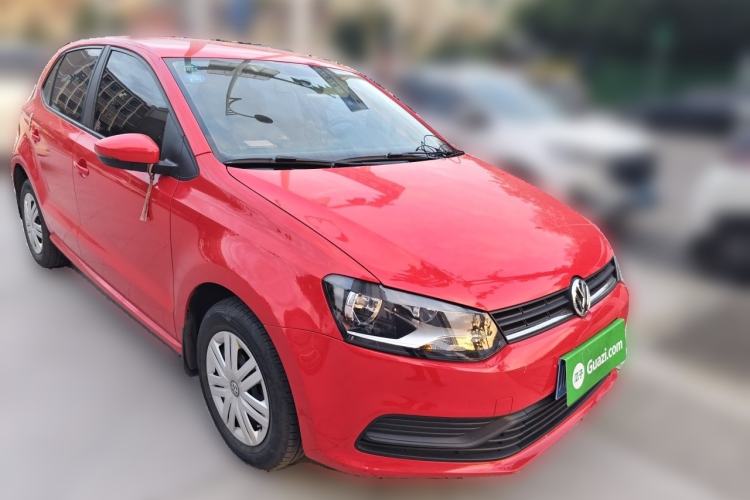 Used Volkswagen Polo 2016 1.4L Automatic Trendy Model Front Right 45 Deg