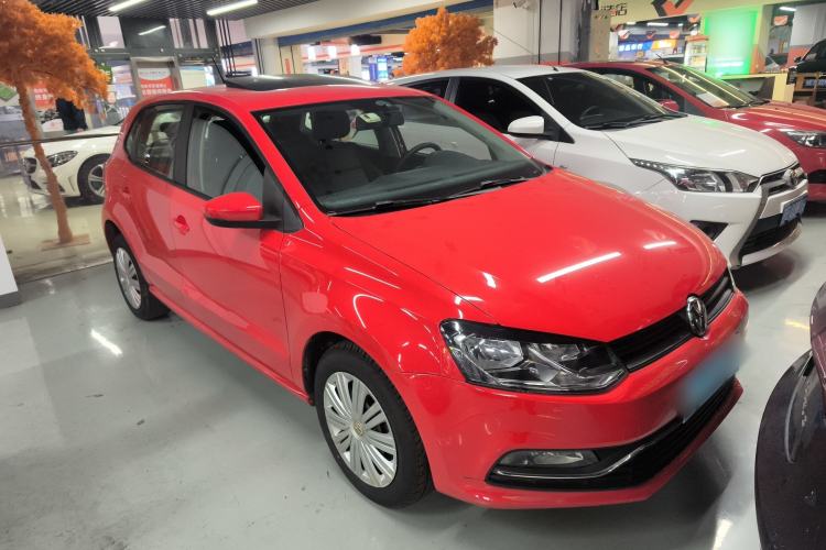 Used Volkswagen Polo 2016 1.6L Automatic Comfort Model Front Right 45 Deg